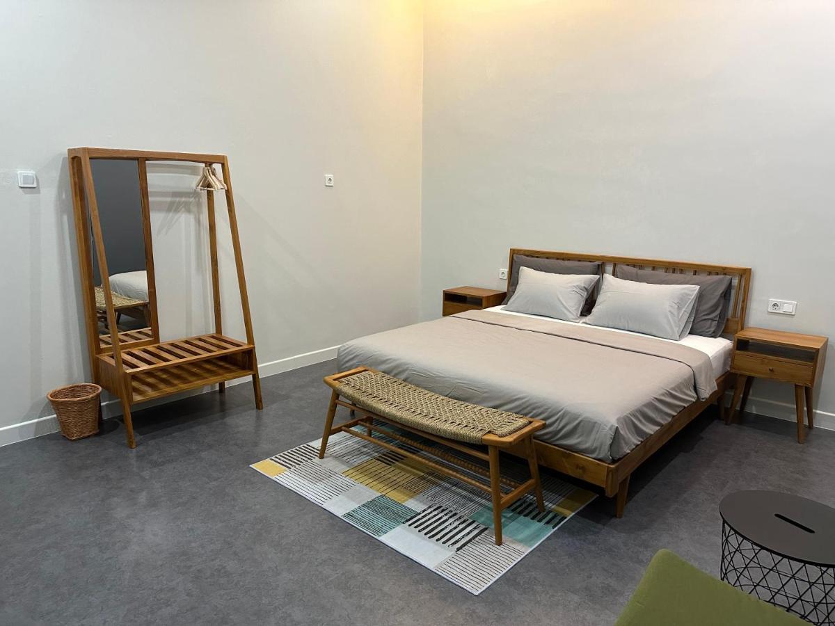 Cendhani Raras Gallery Kejayan Esterno foto